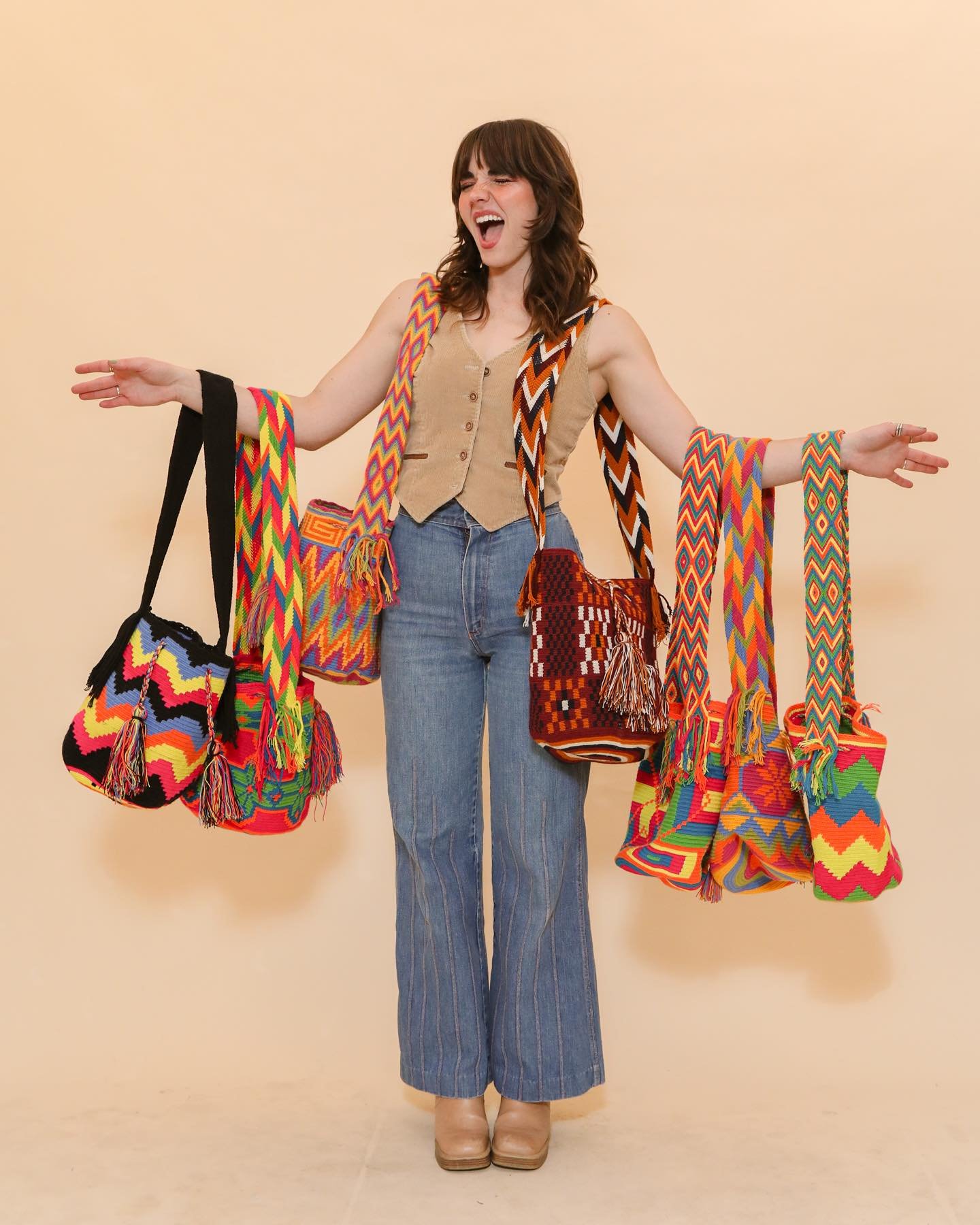 Large wayuu selling bag