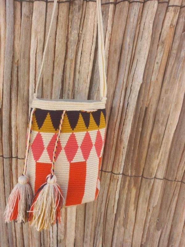 wayuu bag single thread handmade in colombia